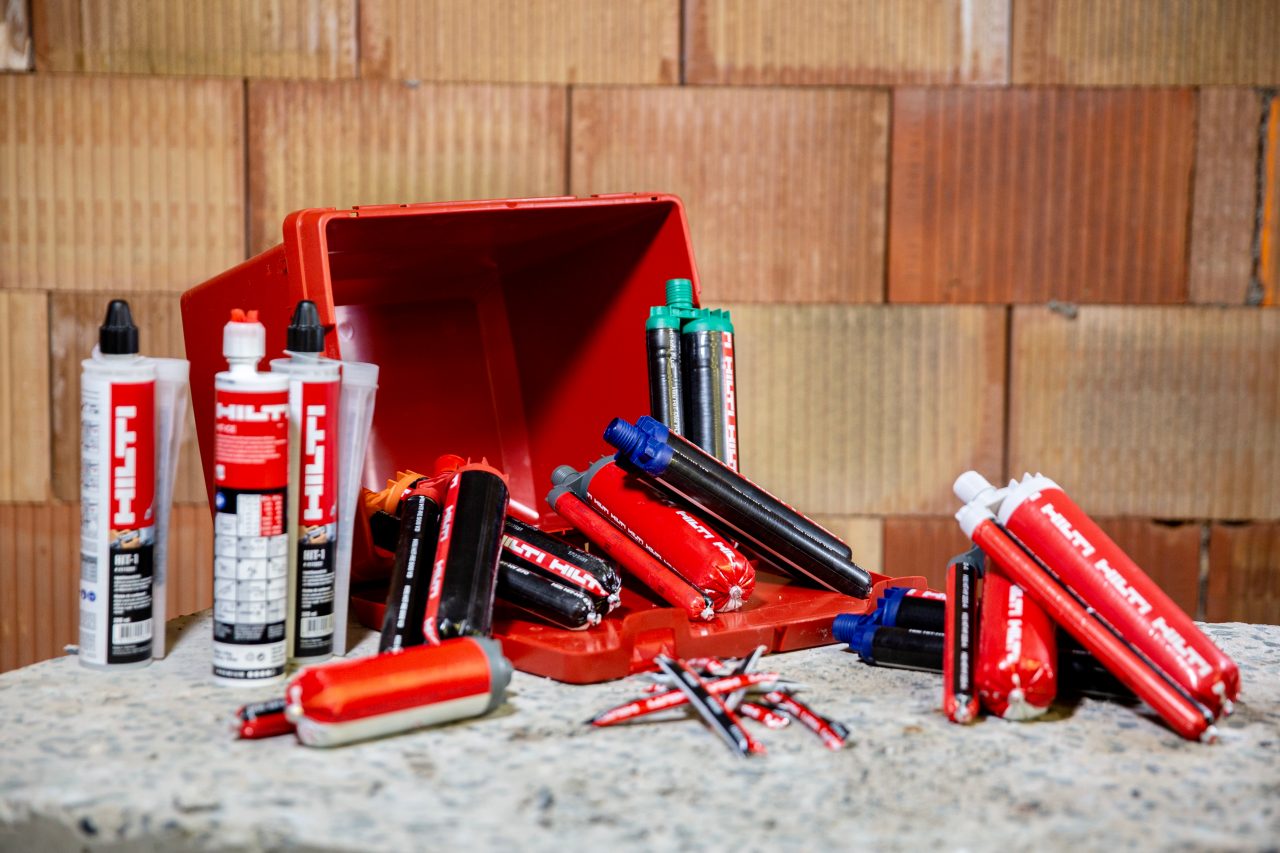 Hilti plastic material